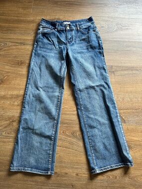 Love SoHo Classic Blue Wide-Leg Women’s Jean size 7